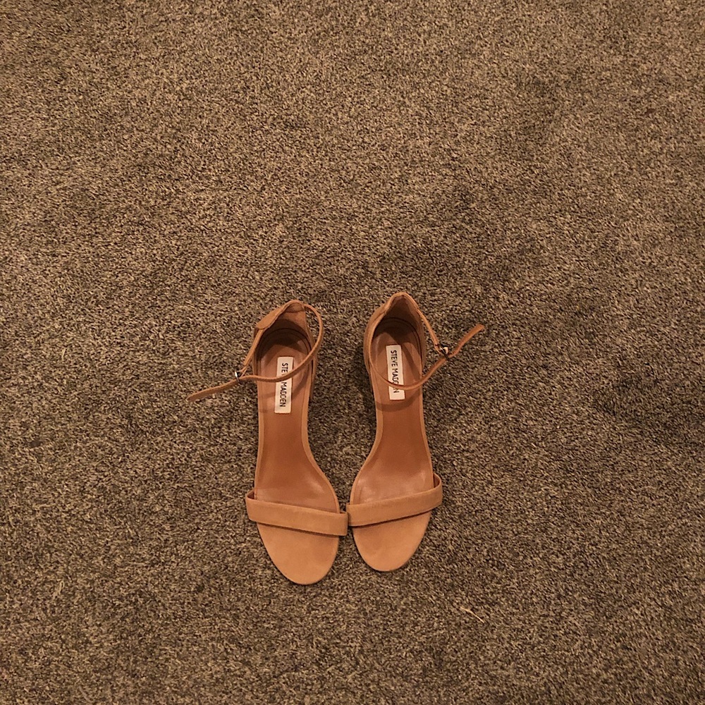 Steve Madden light brown heels